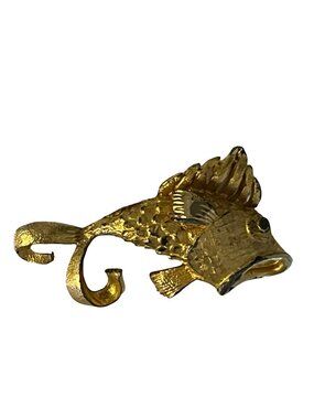 Vintage Gold Tone Fish Brooch Figural Textured Metal Pin 2 Inch